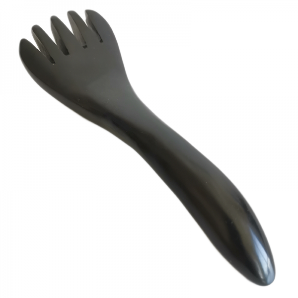 Dispozitiv, manual, din roca vulcanica, pentru masajul scalpului, relaxare,stimulare, circulatie sanguina, crestere par (cod R12L)
