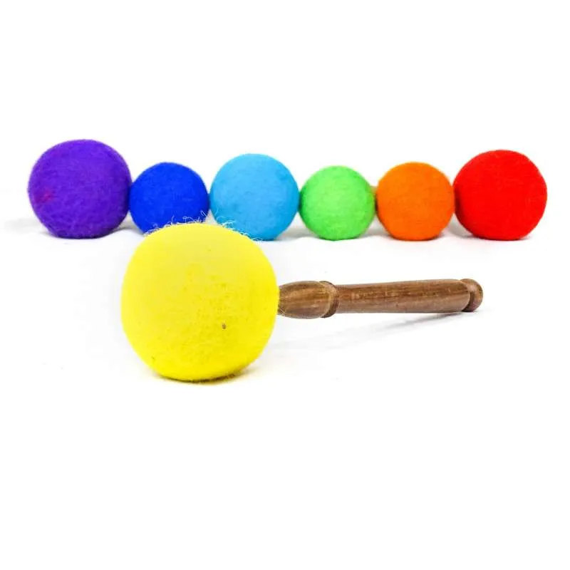GONG pentru bol cantator, din lemn de piersic, capat infasurat in lana de oaie, galben (cod F77-5L)